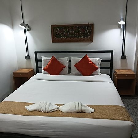 White Jail At Koh Tao Hostel Esterno foto