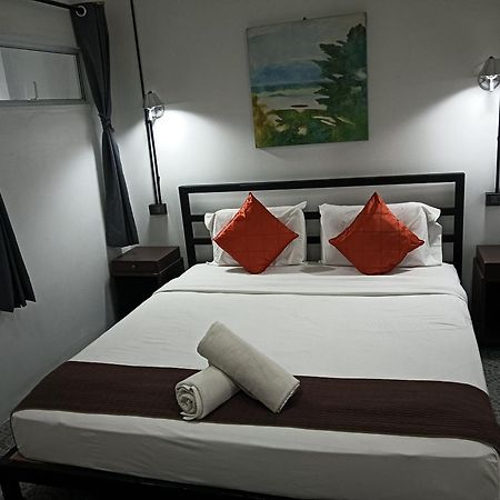 White Jail At Koh Tao Hostel Esterno foto