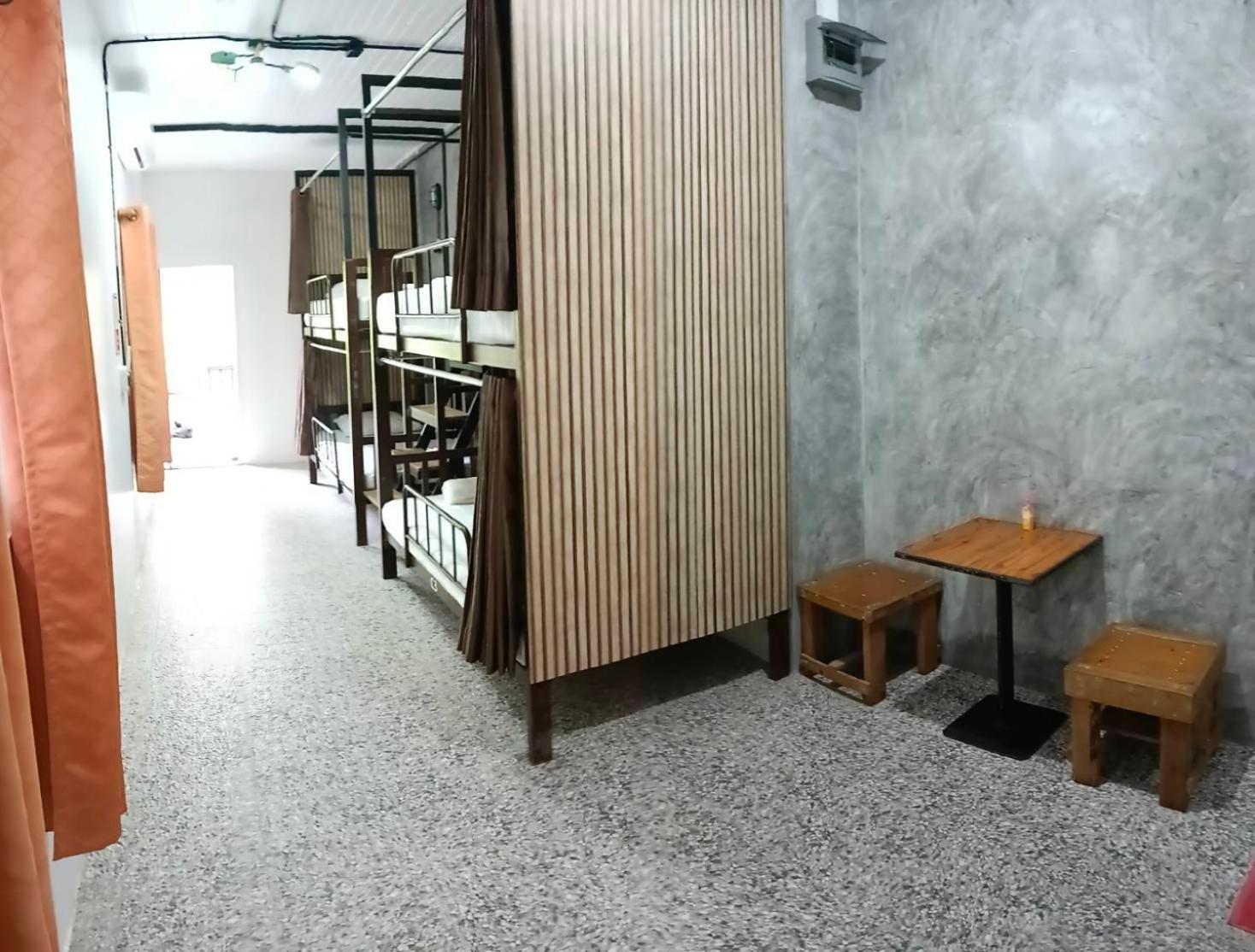 White Jail At Koh Tao Hostel Esterno foto