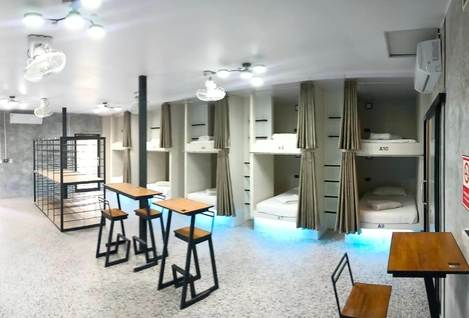 White Jail At Koh Tao Hostel Esterno foto