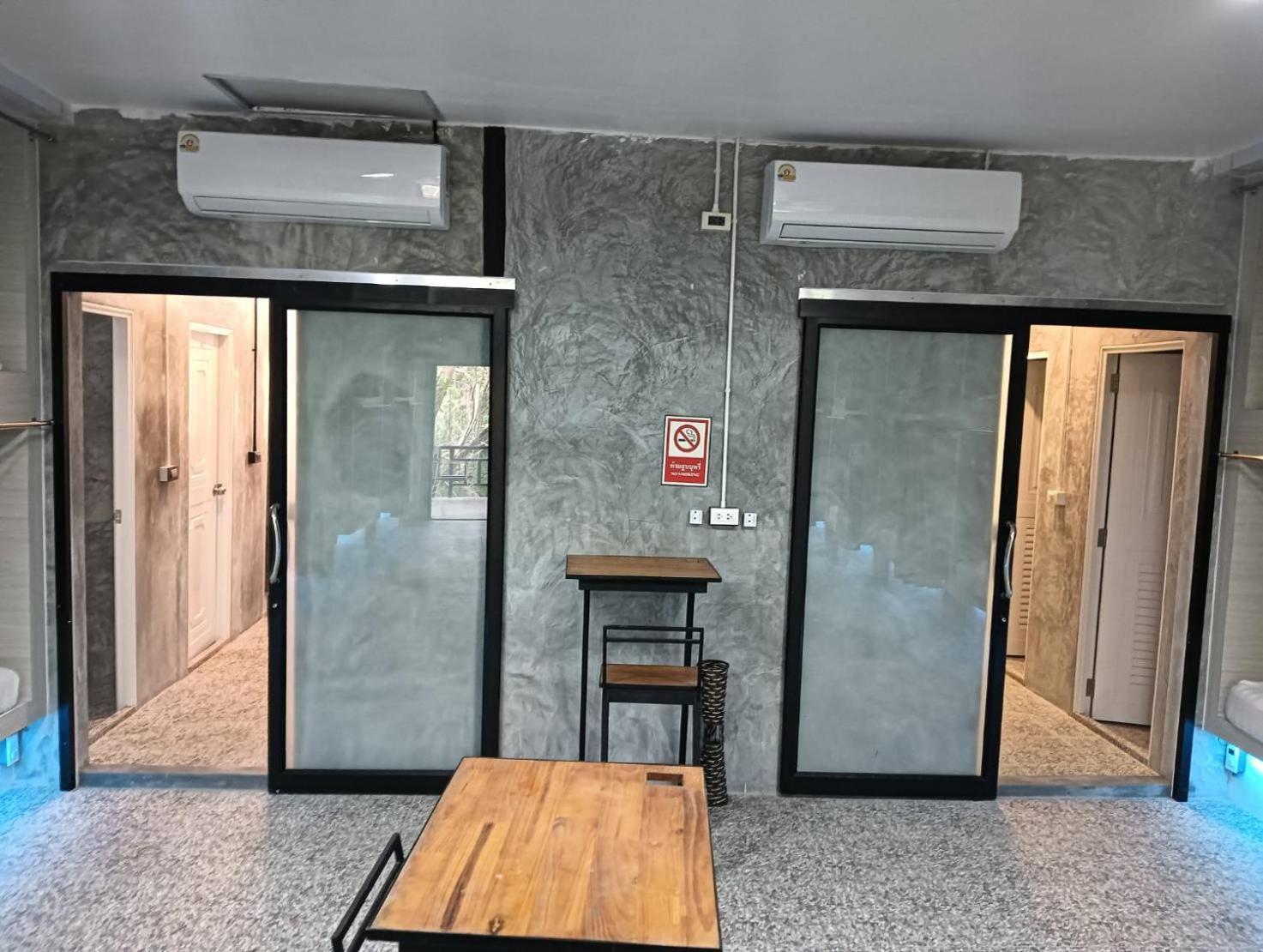 White Jail At Koh Tao Hostel Esterno foto