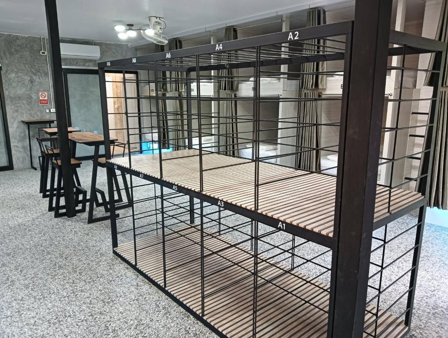 White Jail At Koh Tao Hostel Esterno foto